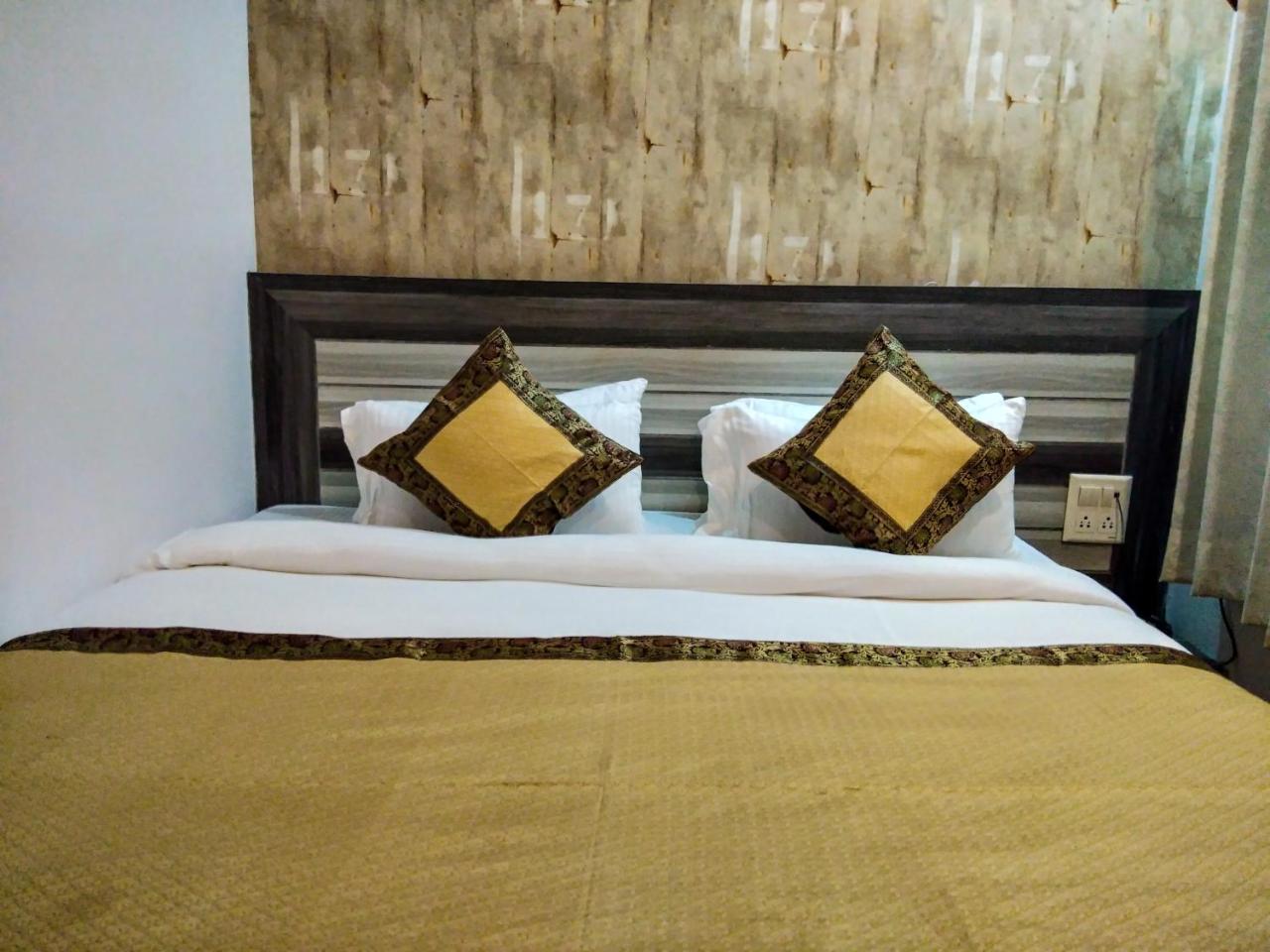 Elena Hotel
