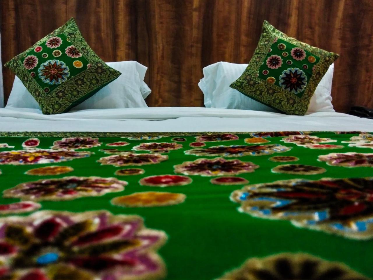Hotel Elena